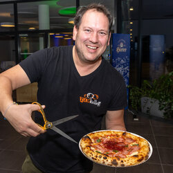 Pizza gab's von Teigkeller 