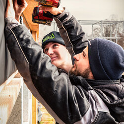Handwerker auf der Baustelle B14 im Lakeside Park