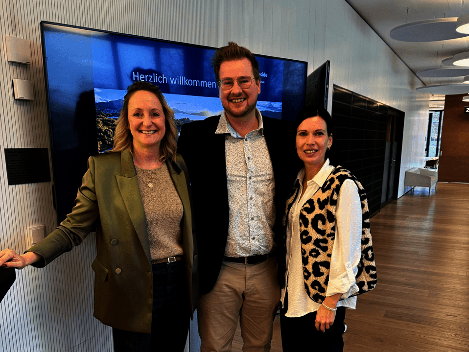 Doris Mitterbacher, Niko Boštjančič und Margarethe Rabitsch beim 84. Infofrühstück im Lakeside Park